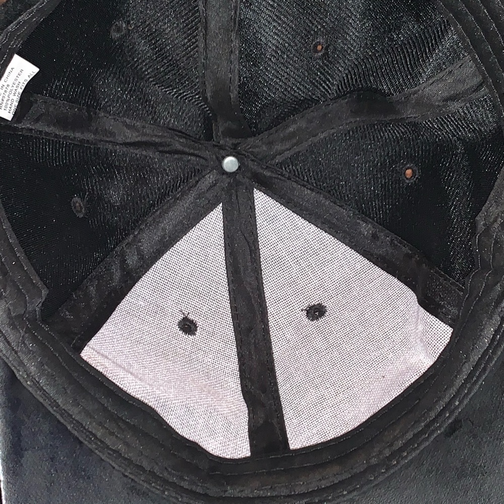 Suede cap - Picture 5 of 5
